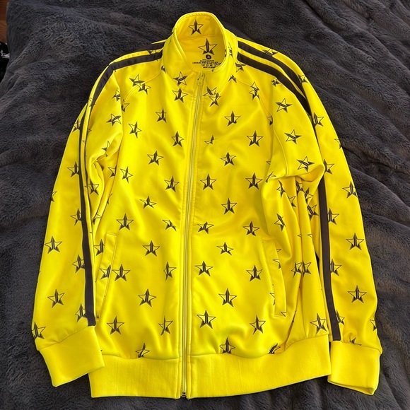 Men’s neon yellow and black stars full zip mock neck light weight jacket. - Picture 1 of 3